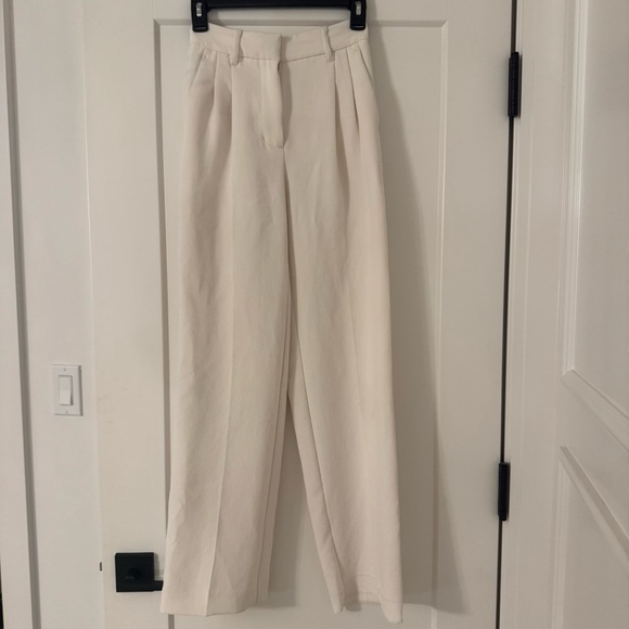 Aritzia High Waisted Effortless Dress Pants - Off White - Wilfred Size 0 - Picture 1 of 5